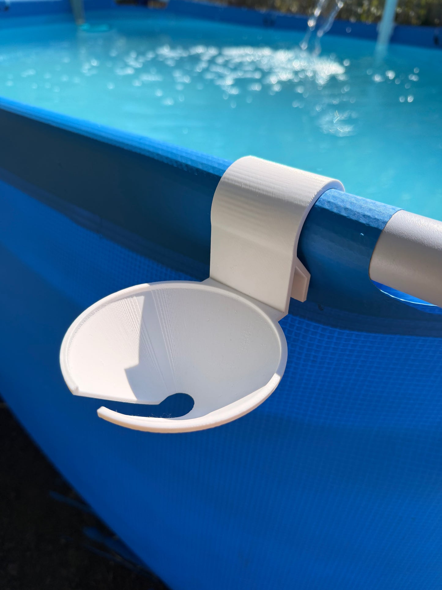 AquaWerk WineHold – Sicherer Weinglashalter für Bestway & Intex Pools